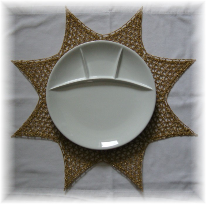 goldene Platzdeckchen